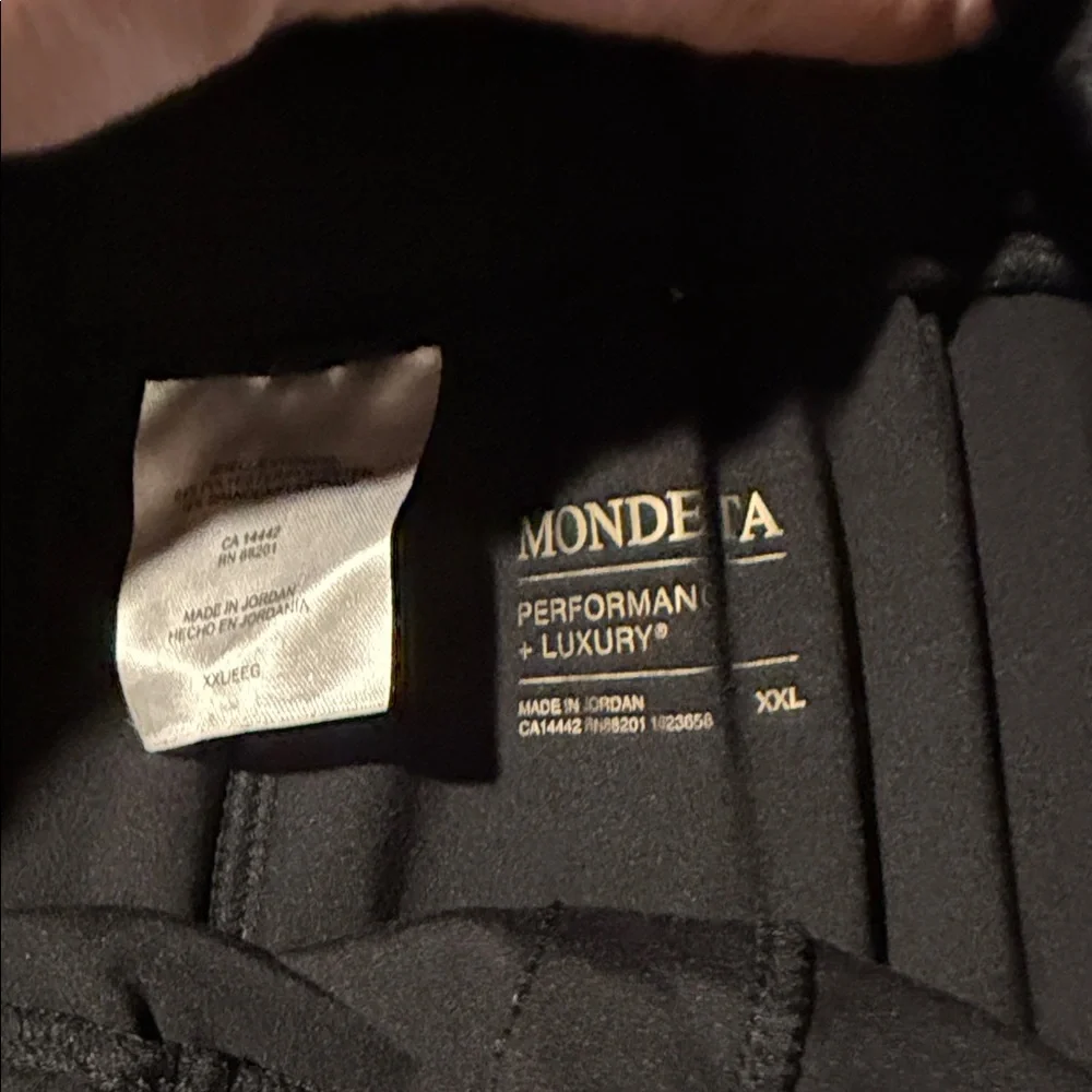 Mondetta Black Cargo Joggers - Picture 4 of 4